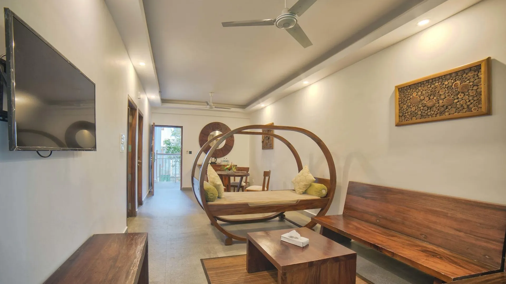 Elixir Hills Suites Resort And Spa Munnar 5*,